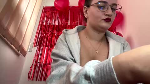 Anna online show from 02.14.25
