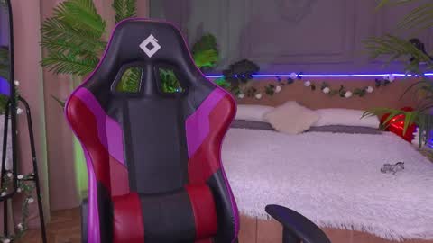 devilinee online show from 03.06.25