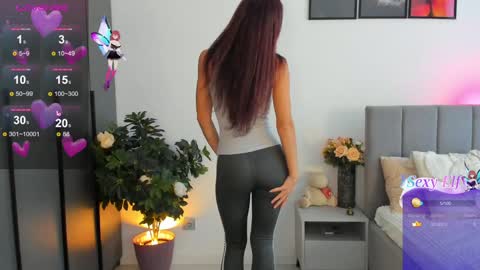 Snapshot of devilish_goddes chatting on 12.05.24 Devilish Goddess online show from 12.05.24