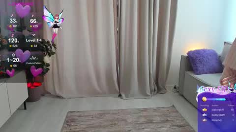 Snapshot of devilish_goddes chatting on 02.15.25 Devilish Goddess online show from 02.15.25