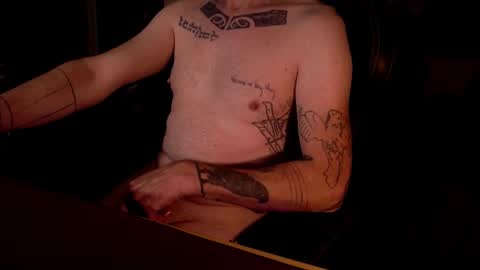 devillovesanything777 online show from 11.18.25