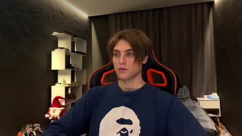 devilnut1 online show from 11.11.25