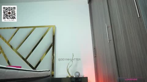 Devin Hunter online show from 11.22.25