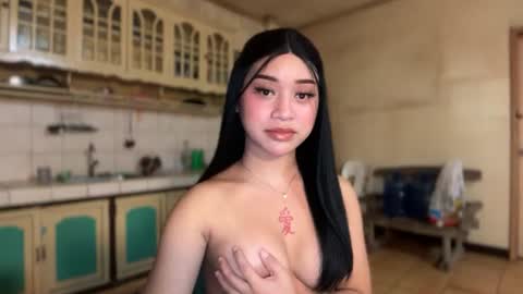 Snapshot of devine_goddessx chatting on 07.29.26 Devine Greyson online show from 07.29.26