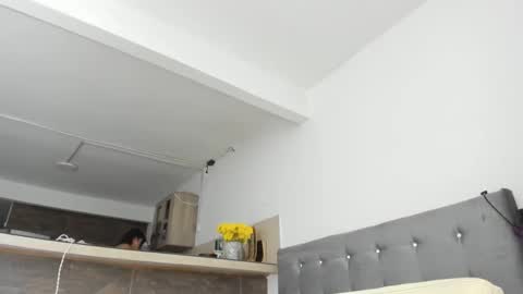 thumb up me please its important online show from 10.29.25