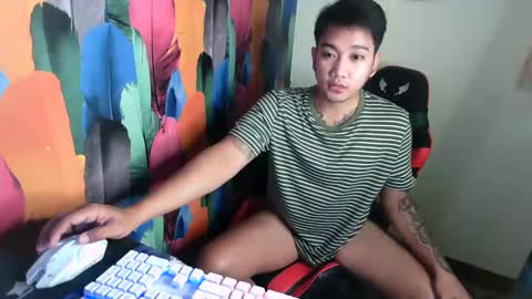 Snapshot of deymcum chatting on 02.04.25 DeymCum online show from 02.04.25