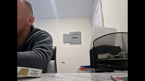 deznuts130 online show from 02.15.26