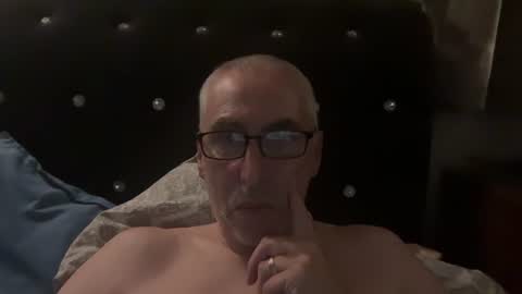 Snapshot of dfraserc chatting on 06.11.26 dfraserc online show from 06.11.26