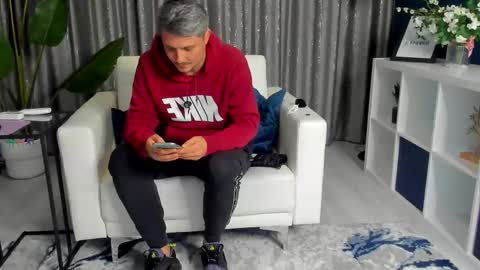 dgxhoya online show from 10.02.25