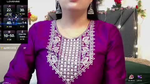 Snapshot of dharanisnisha chatting on 04.17.26 dharanisnisha online show from 04.17.26
