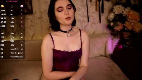 Snapshot of dia__diana chatting on 01.10.25 Diana Di Honey online show from 01.10.25