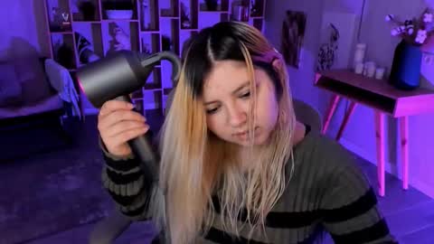 Dia online show from 10.14.25