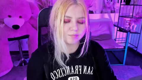 Dia online show from 11.25.25