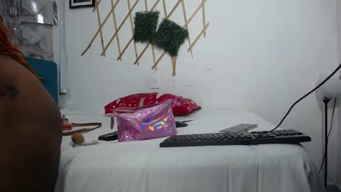 Snapshot of diabla_sexyboobs chatting on 10.14.25 D I A B L A online show from 10.14.25