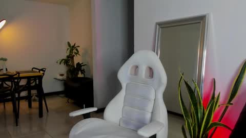 Diego online show from 01.04.25