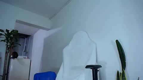 MaSSimo online show from 02.24.25