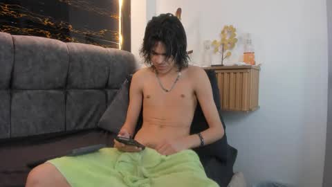 Snapshot of diamond_twink chatting on 03.21.26 diamond_twink online show from 03.21.26