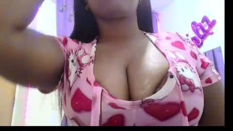 Snapshot of diamondd_gold chatting on 06.23.26 diamondd_gold online show from 06.23.26