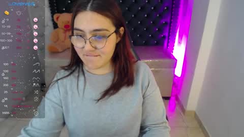 Snapshot of diamondfox_m chatting on 04.08.26 Your Diamond online show from 04.08.26
