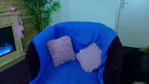 Snapshot of diamondmilff chatting on 06.27.26 Diamond Milf online show from 06.27.26