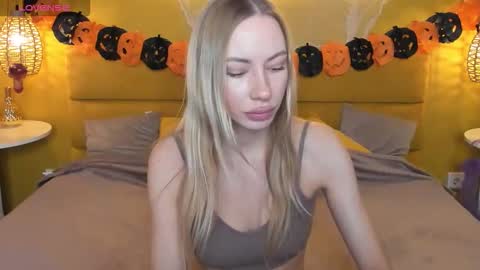 Diana  online show from 10.31.25