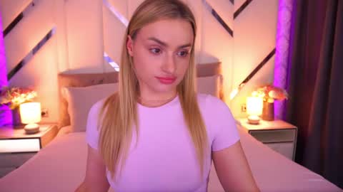 Snapshot of diana_nova chatting on 06.21.26 diana_nova online show from 06.21.26