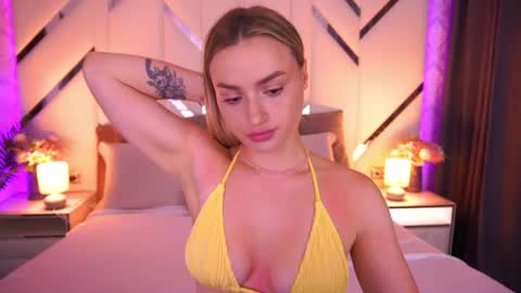 Snapshot of diana_nova chatting on 06.26.26 diana_nova online show from 06.26.26