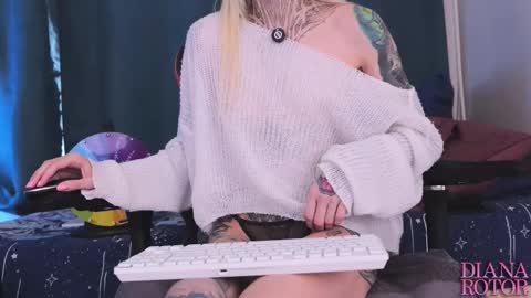 Snapshot of diana_rotor chatting on 02.11.26 Diana online show from 02.11.26