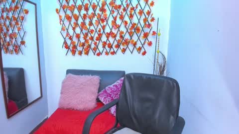 Snapshot of diana_serna chatting on 02.08.25 Diana online show from 02.08.25