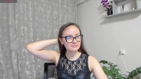 Snapshot of diana_taylor chatting on 04.14.26 Diana online show from 04.14.26