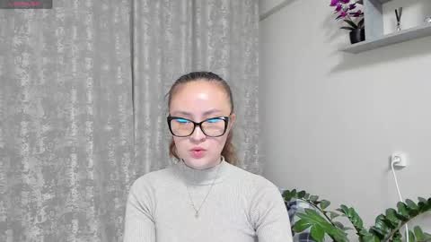 Snapshot of diana_taylor chatting on 04.22.26 Diana online show from 04.22.26