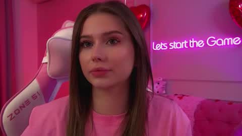 Snapshot of dianabecker chatting on 02.11.26 Diana online show from 02.11.26