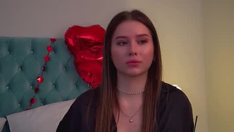 Snapshot of dianabecker chatting on 02.14.26 Diana online show from 02.14.26