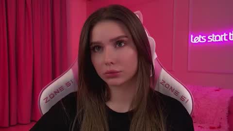 Snapshot of dianabecker chatting on 02.15.26 Diana online show from 02.15.26