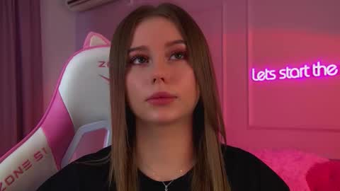 Snapshot of dianabecker chatting on 02.28.26 Diana online show from 02.28.26