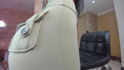 dianac1998 online show from 02.13.25