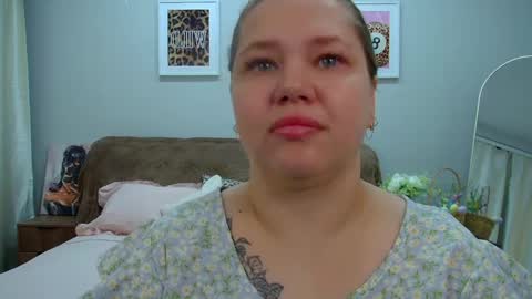 Snapshot of dianakristol chatting on 05.19.26 Diana online show from 05.19.26