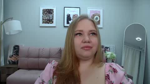 Snapshot of dianakristol chatting on 06.20.26 Diana online show from 06.20.26