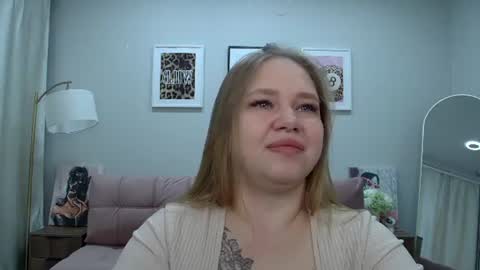 Snapshot of dianakristol chatting on 06.21.26 Diana online show from 06.21.26