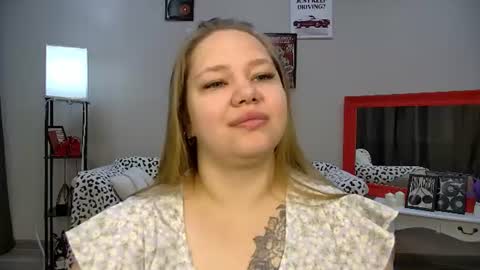 Snapshot of dianakristol chatting on 06.23.26 Diana online show from 06.23.26