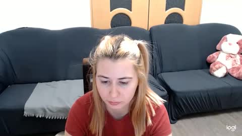 Snapshot of dianasmiey7 chatting on 03.04.25 dianasmiey7 online show from 03.04.25