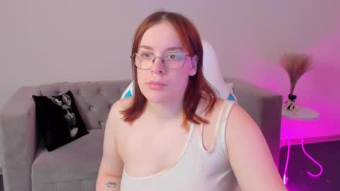 Snapshot of dianne_davis chatting on 02.24.25 Dianne online show from 02.24.25