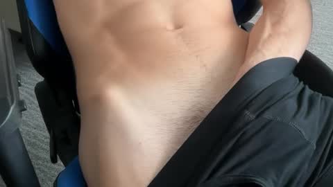 Snapshot of dickbboy19 chatting on 10.01.25 dickbboy19 online show from 10.01.25