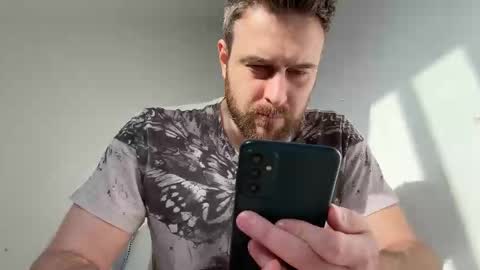 Im Julian  all cum shot videos here    online show from 02.28.25