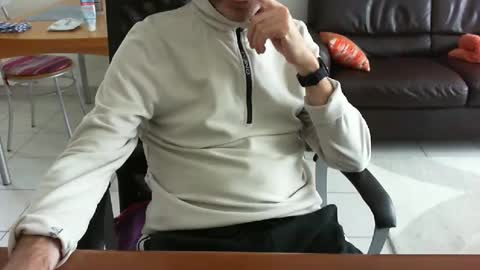 Snapshot of didonc chatting on 05.17.26 didonc from france..... online show from 05.17.26