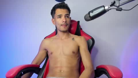 Snapshot of diego_latino chatting on 02.13.26 Diego lat online show from 02.13.26