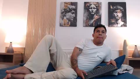 Snapshot of diego_salvatore chatting on 06.15.26 diego_salvatore online show from 06.15.26