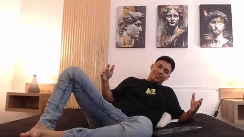 Snapshot of diego_salvatore chatting on 06.19.26 diego_salvatore online show from 06.19.26