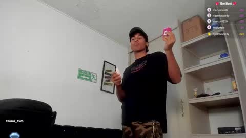 Snapshot of diegsz_ chatting on 02.18.25 diego online show from 02.18.25