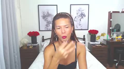 Snapshot of diense17 chatting on 01.14.25 Dennesse online show from 01.14.25